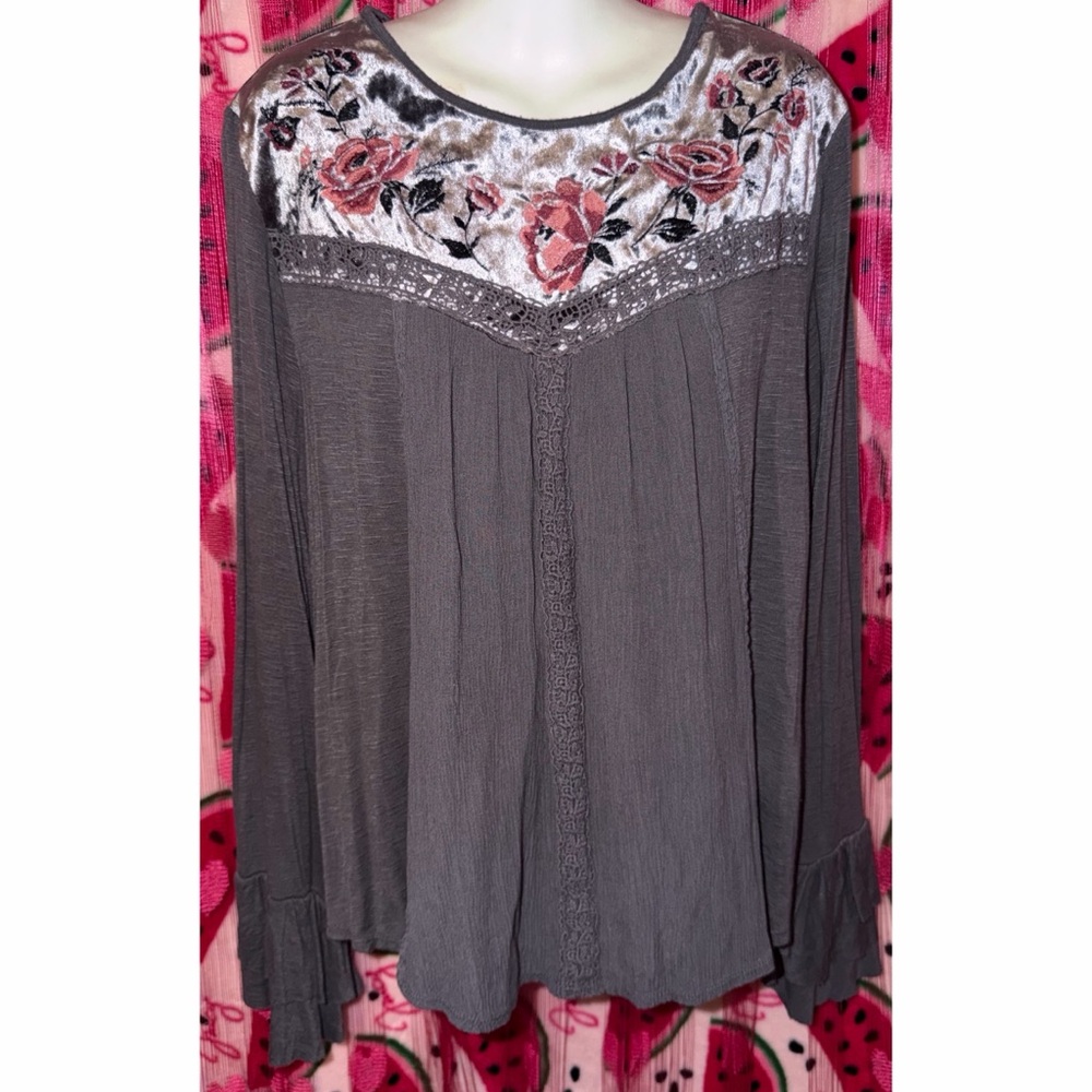 🩶 Xhilaration Velvet Fairycore Top